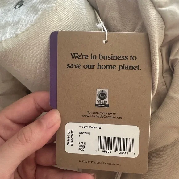 Patagonia hooded vest - Picture 3 of 5